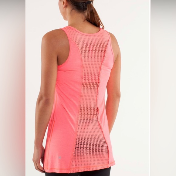 Lululemon Run Fly and Tie Tank Pink - Picture 2 of 12